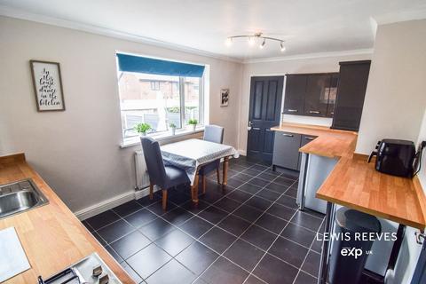 3 bedroom semi-detached house for sale, Breck Bank, Newark NG22