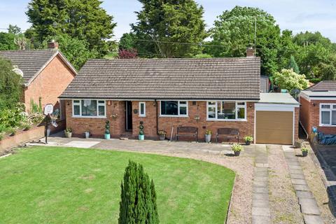 3 bedroom detached bungalow for sale, Lower Cladswell Lane, Alcester B49