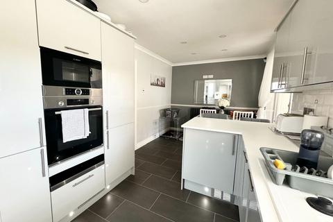 3 bedroom semi-detached house for sale, Barford Crescent, Birmingham B38