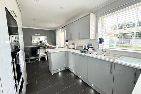 3 bedroom semi-detached house for sale, Barford Crescent, Birmingham B38