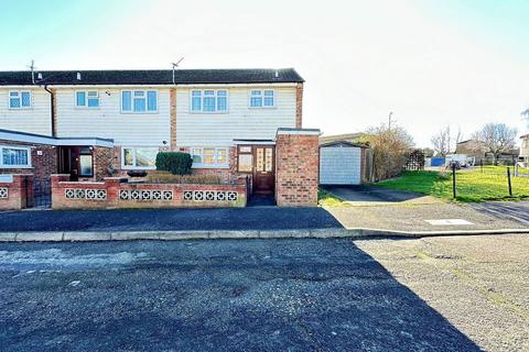 31 Walnut Way, Swanley, BR8 7TS