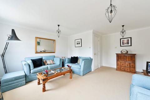 13 Mill View Close, Ewell, Epsom, KT17 2DW