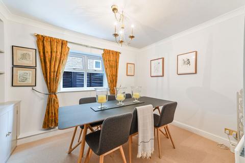 13 Mill View Close, Ewell, Epsom, KT17 2DW