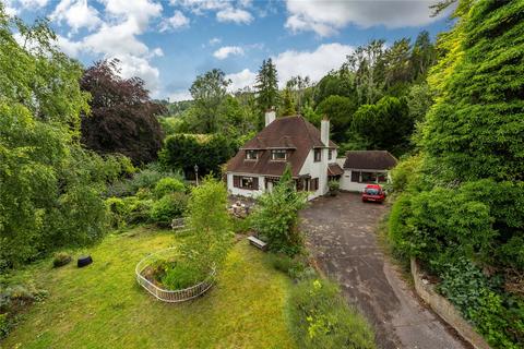 Highlands The Coombe, Betchworth, RH3 7BT