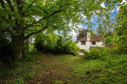 Highlands The Coombe, Betchworth, RH3 7BT