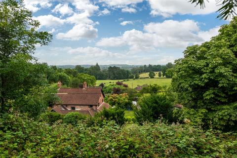 Highlands The Coombe, Betchworth, RH3 7BT