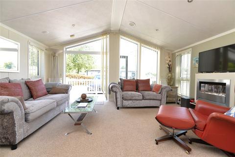 2 bedroom park home for sale, Shorefield Park, Downton, Lymington, Hampshire, SO41