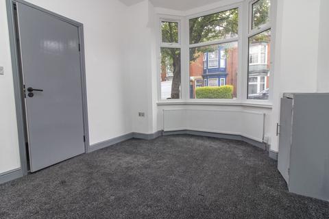 3 bedroom terraced house for sale, Beaconsfield Road, Leicester, LE3