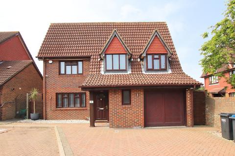 4 bedroom detached house for sale, Lupin Close, Shirley Oaks Village