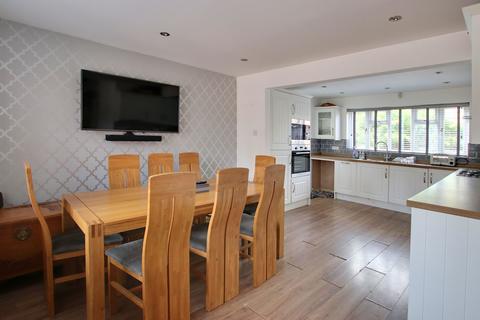 4 bedroom detached house for sale, Lupin Close, Shirley Oaks Village