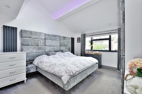 15 Burleigh Road, Hemel Hempstead, HP2 4PT
