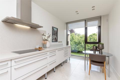 1/10 Succoth Avenue, Edinburgh, EH12 6BE