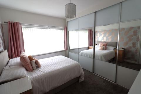 184 Bridle Road, Eastham, Wirral, CH62 8AU