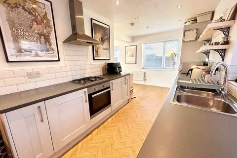 26 Fernwood Road, Sutton Coldfield, B73 5BQ