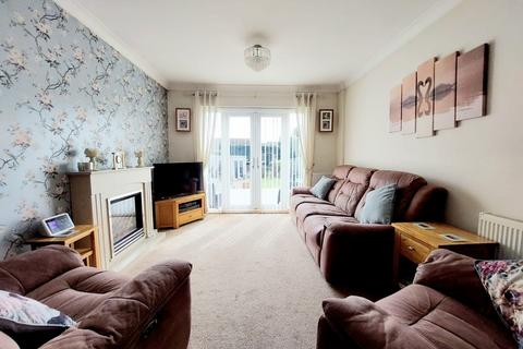 9 Goodwood Close, High Halstow, Rochester, ME3 8SU