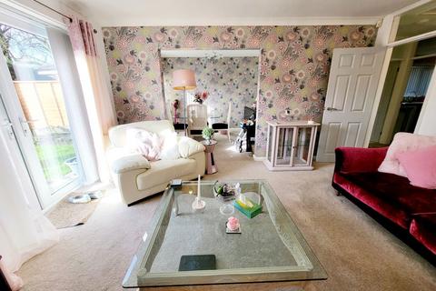 1 Lindwall Close, Manchester, M23 0EF