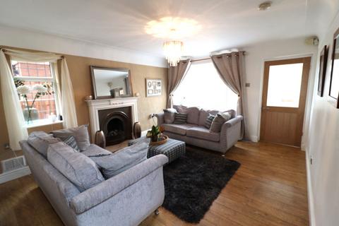 35 Ambleside Close, Bromborough, Wirral, CH62 7JF