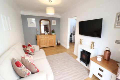 35 Ambleside Close, Bromborough, Wirral, CH62 7JF