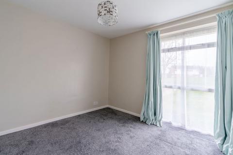 49 Crown Drive, Bishops Cleeve, Cheltenham, GL52 8EA
