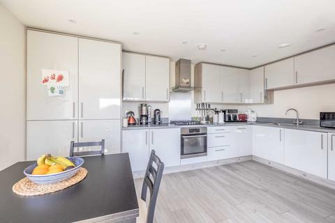 2 bedroom apartment for sale, Windsor Road, Slough SL1