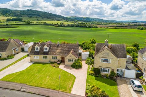 2 bedroom semi-detached bungalow for sale, The Lawns, Cheltenham GL52