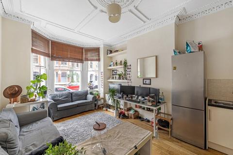 3 bedroom ground floor flat for sale, Atherfold Road, London SW9