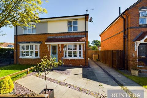 3 bedroom semi-detached house for sale, Badminton Close, Bridlington