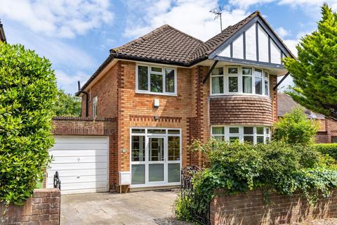 7 Bournside Close, Cheltenham, GL51 3AR