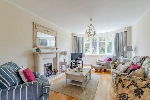 7 Bournside Close, Cheltenham, GL51 3AR