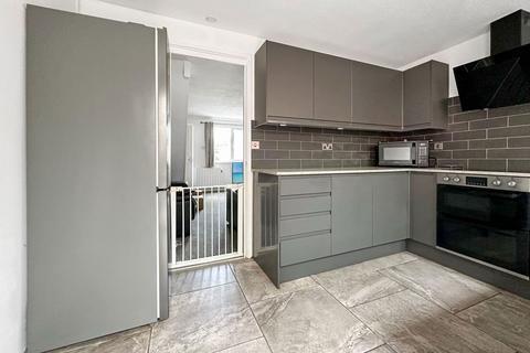 34 Charter Road, Chippenham, SN15 2RA