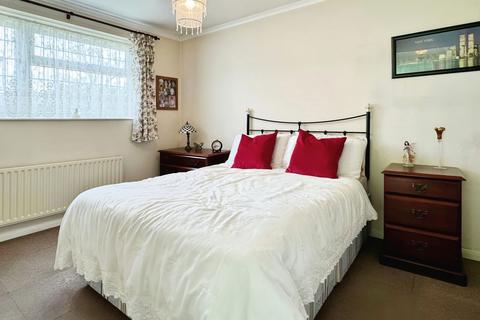 12 Lingey Close, Sidcup, DA15 8EG