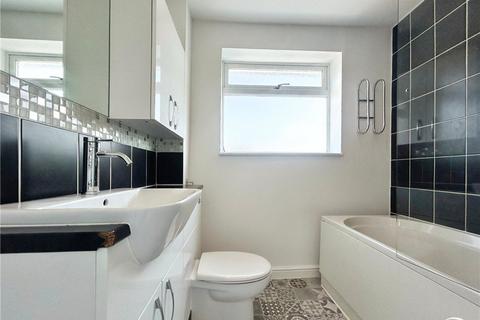 15 Dickens Way, Yateley, GU46 6XX