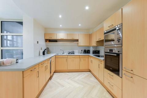 2 bedroom flat for sale, Consort Rise House, Pimlico, London, SW1W