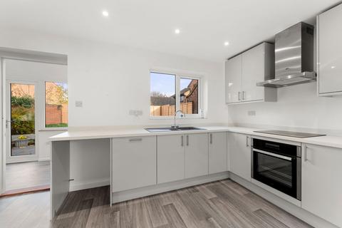 9 Belton Grove, Grantham, NG31 9HH