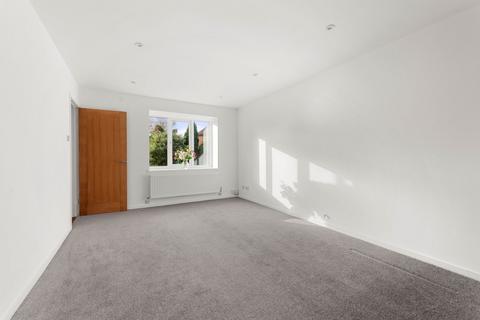 9 Belton Grove, Grantham, NG31 9HH