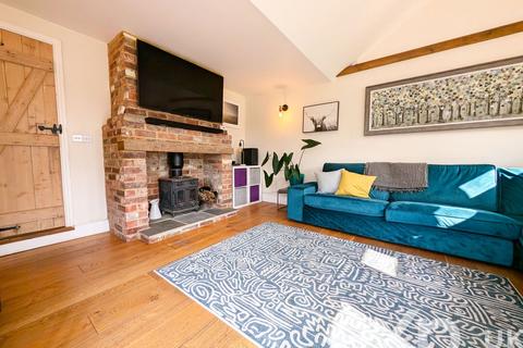 2, Knoxbridge Cottages Cranbrook Road, Frittenden, Cranbrook, TN17 2BX