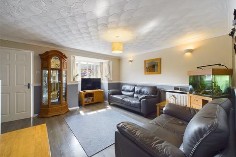 42 Apperley Drive, Quedgeley, Gloucester, GL2 4WP