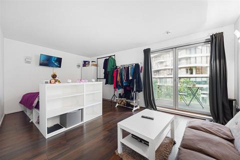 Flat 206, Michigan Building, 2 Biscayne Avenue, London, E14 9QT