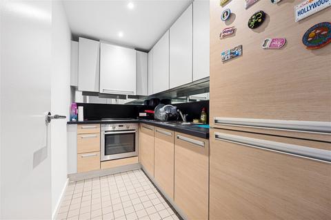 Flat 206, Michigan Building, 2 Biscayne Avenue, London, E14 9QT