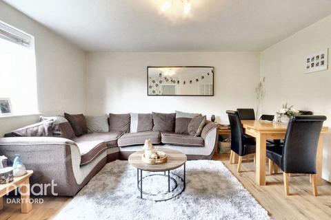 8 Dunlop Close, Dartford, DA1 5LU