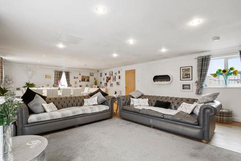 Monument Cottage Barbers Bridge, Rudford, Gloucester, GL2 8DX