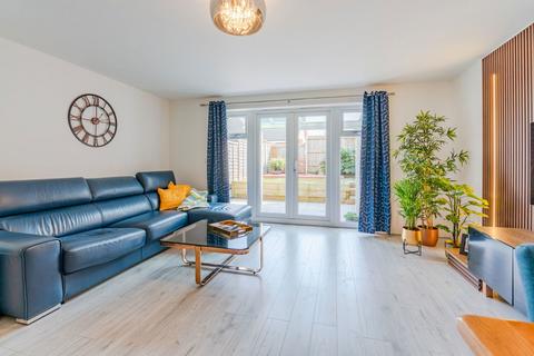 22 Adams Lane, Brockworth, Gloucester, GL3 4HZ