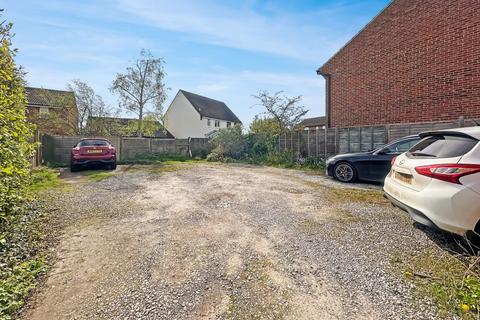 3 Lockeridge Close, Trowbridge, BA14 0UT