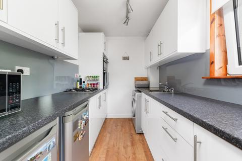 1 bedroom flat for sale, 13/4 Stuart Park, Edinburgh, EH12 8YD