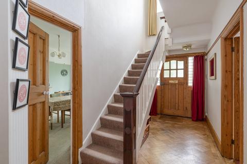 13 Bradgate Road, Bedford, MK40 3DE