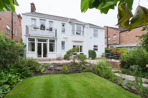13 Bradgate Road, Bedford, MK40 3DE
