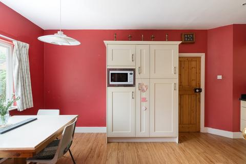 13 Bradgate Road, Bedford, MK40 3DE