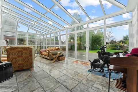 12 Champneys Close, Sutton, SM2 7AL