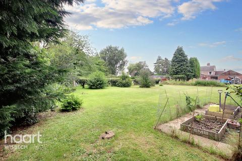 6 Tointons Road, Upwell, Wisbech, PE14 9HL