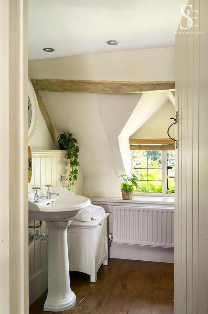 Ensuite